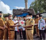 Bupati Lampung Selatan H. Nanang Ermanto Secara Langsung Melepas Pendistribusian Zakat Fitrah Untuk Warga Lampung Selatan