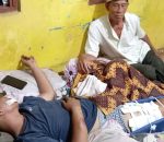 Pemkab Lamsel Melalui Kadis DLH Sambangi Korban Pohon Tumbang