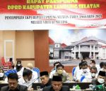 Bupati Lamsel Nanang Ermanto Bacakan LKPJ 2021 Dalam Rapat Paripurna DPRD Lamsel