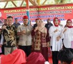 Bupati Lampung Selatan H. Nanang Ermanto secara resmi mengukuhkan Komunitas Usaha Mikro Kecil dan Menengah (UMKM) Kecamatan Natar